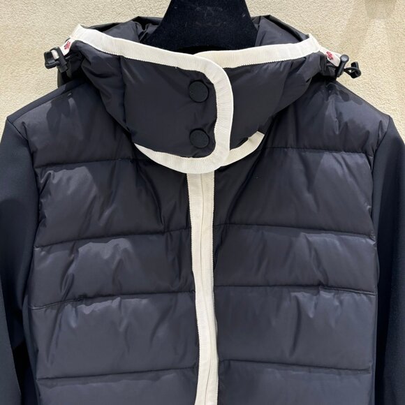 Moncler Grenoble Hooded paneled twill and quilted stretch-shell down jacket - Picture 6 of 11